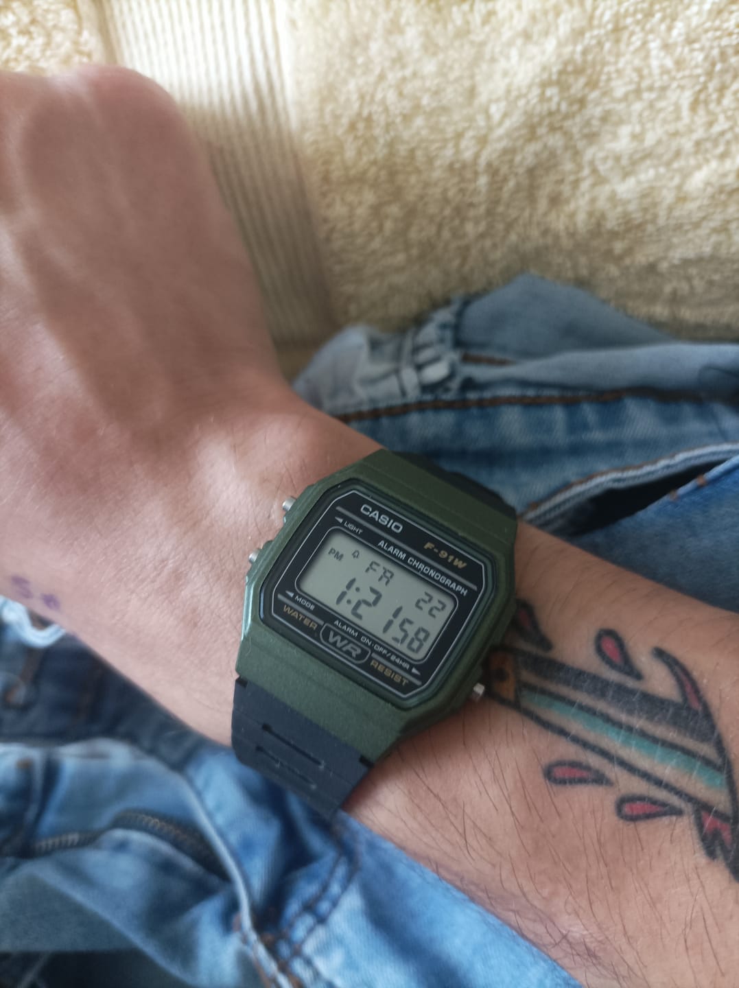 Customer photo review of Reloj Casio Vintage F-91WM-3ADF Verde/Negro