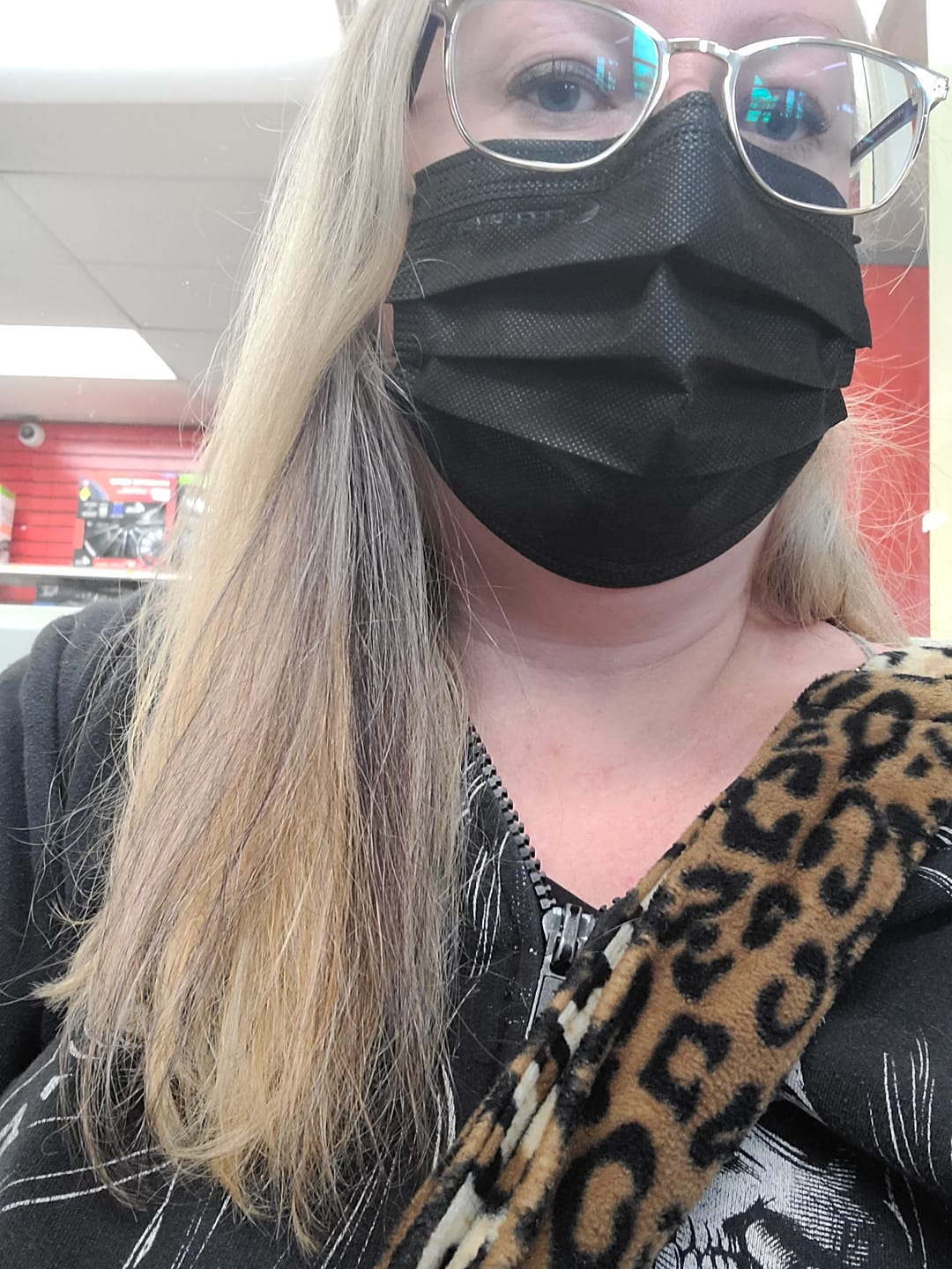 Customer photo review of ASTM Level 3 Medical Procedure Face Mask Made in Canada