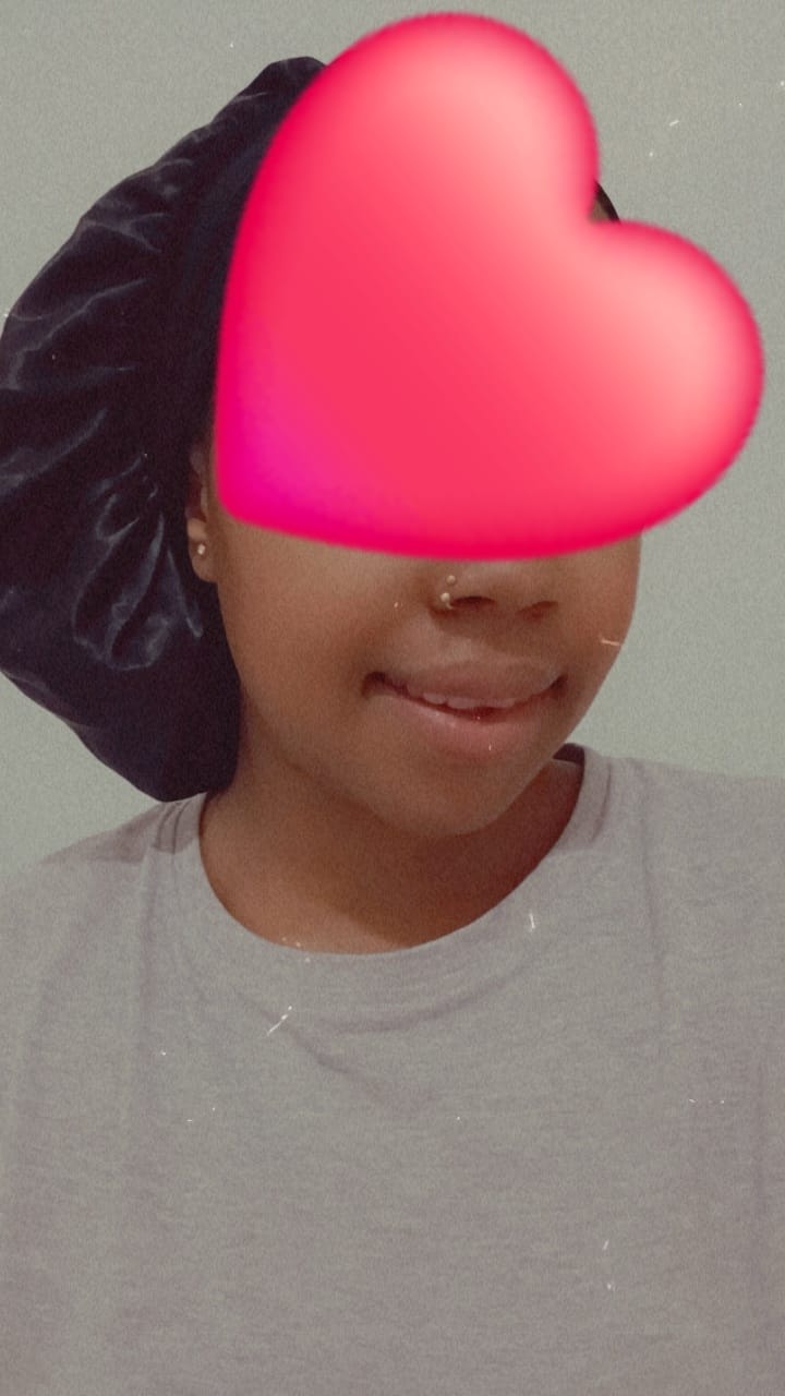 Customer photo review of Piercing Julia