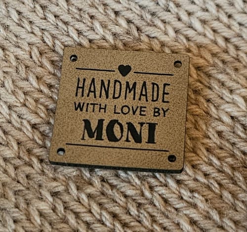 Customer photo review of Kunstleder Labels personalisiert mit Name oder Logo