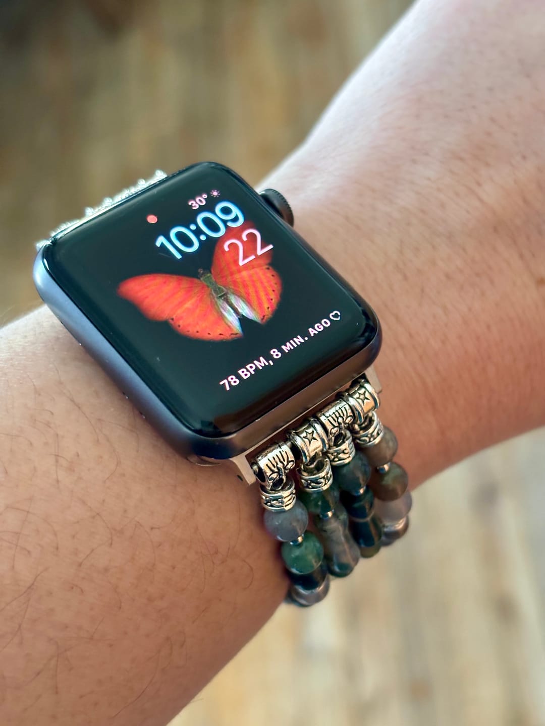 Customer photo review of Vintage Agate Stretch Apple Watch Strap