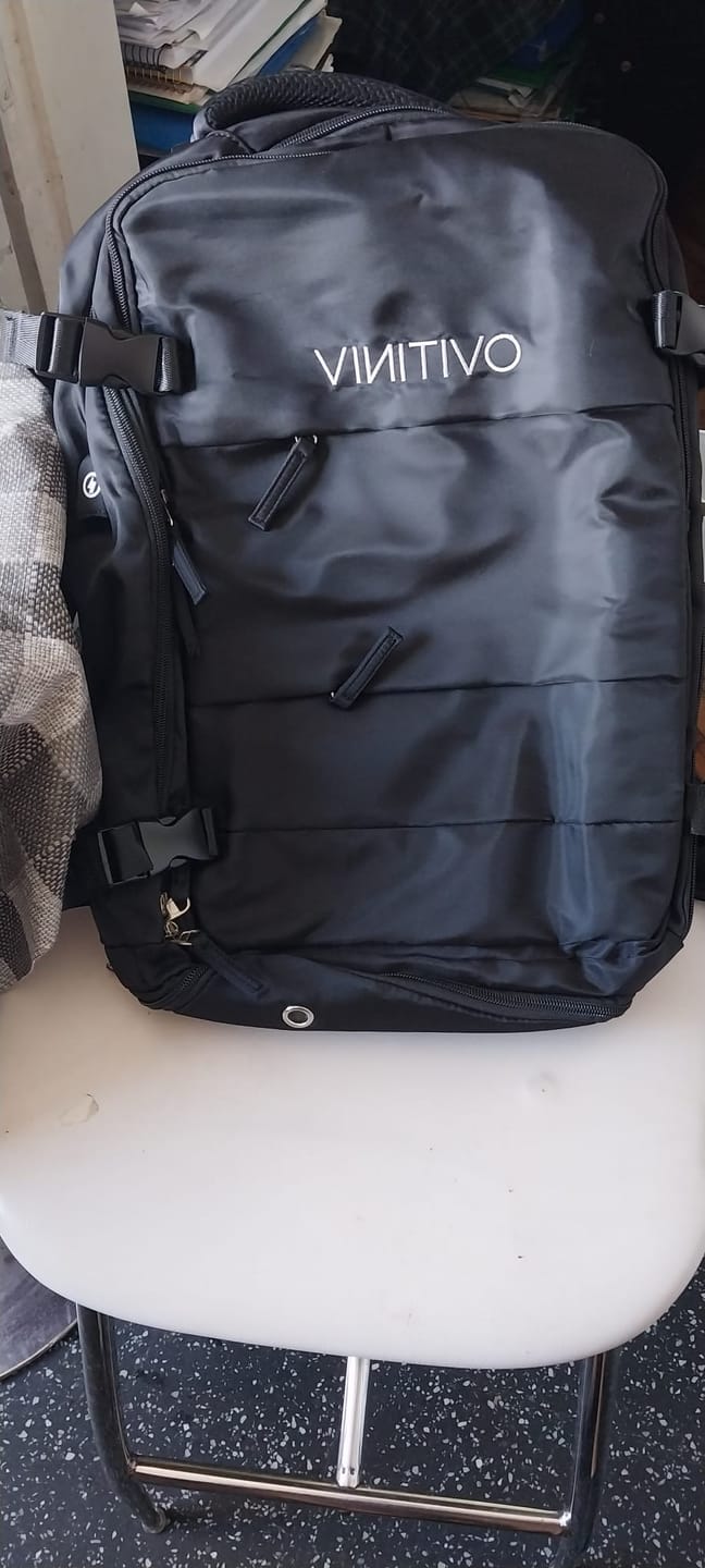 Customer photo review of Mochila de Viaje Vinitivo Modelo Travel impermeable de 20L