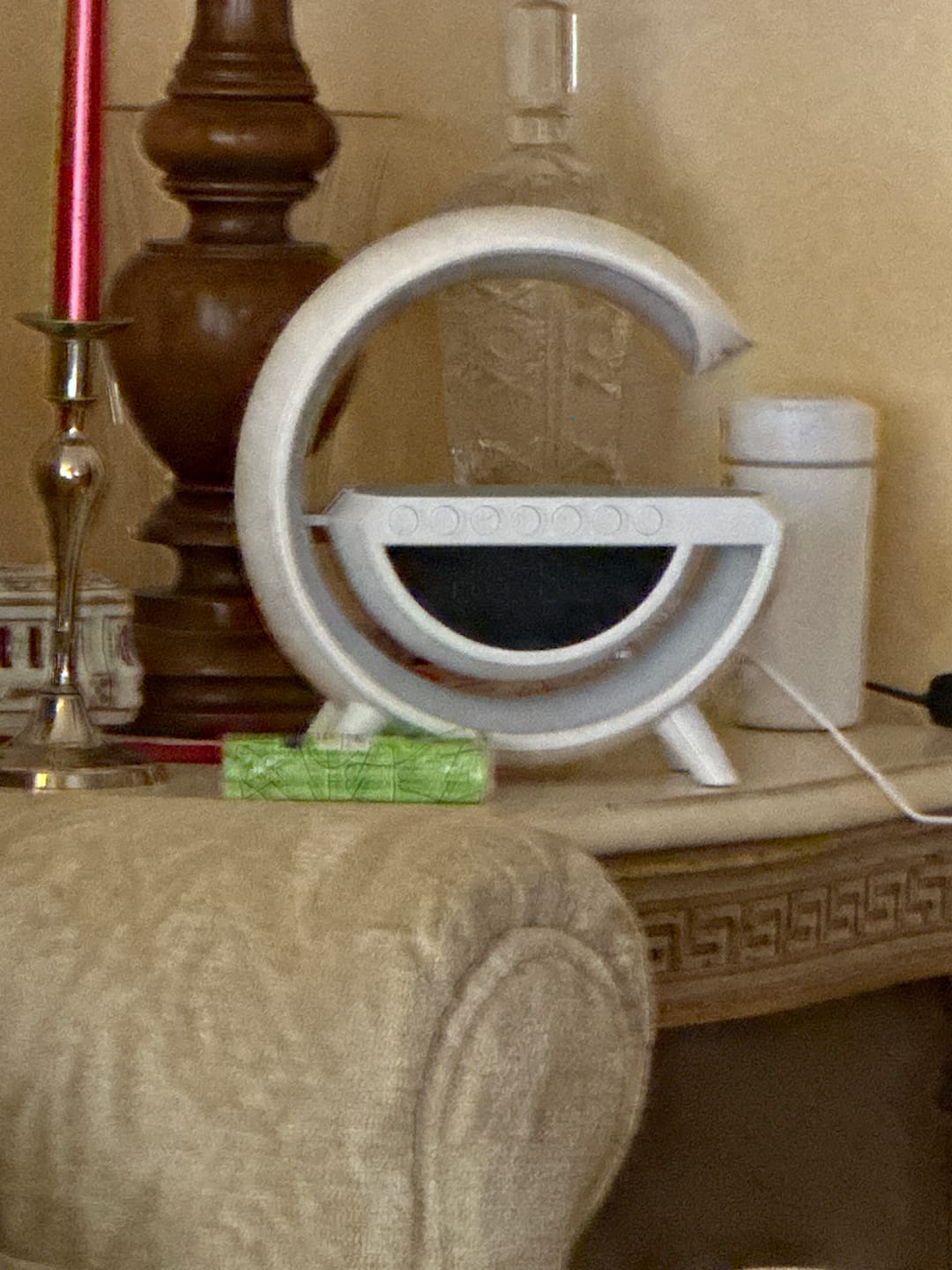 Customer photo review of Cassa musica bluetooth, caricabatterie cellulare wireless, Orologio e sveglia