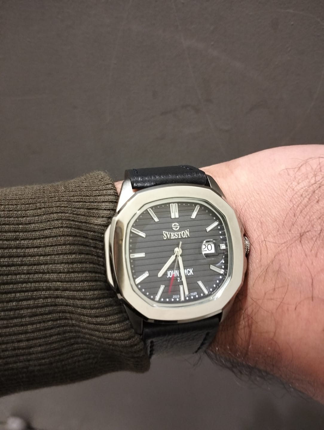 Customer photo review of Sveston john Wick SV-7020