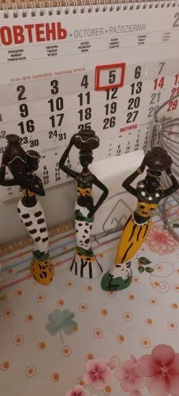 Customer photo review of Ensemble de 3 Statues Femmes Africaines