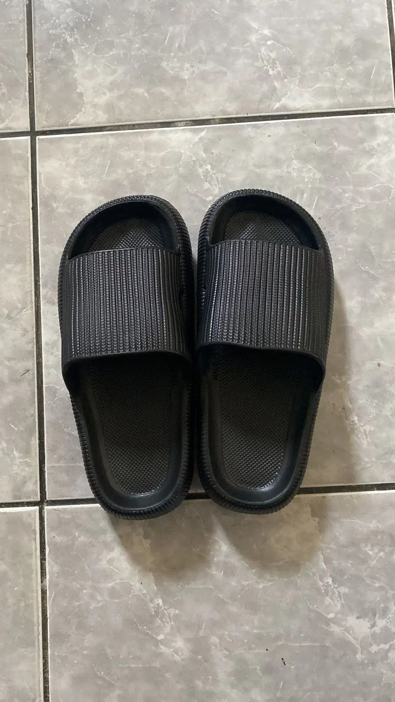 Customer photo review of Pantoufles/sandales orthopédiques