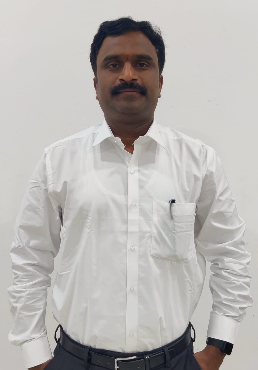 Customer photo review of Good Luck Formal White Shirt Combo ( 2 Shirt In Single Pack )