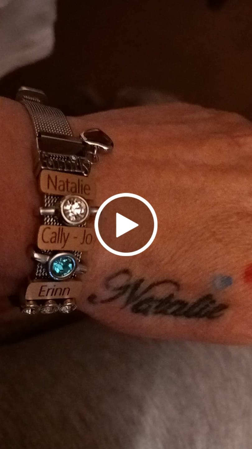 Customer video review of Mesh bracelet silver