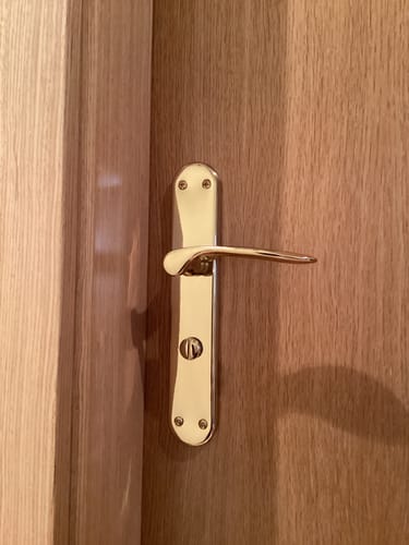 Customer photo review of Agujero para muletilla/condena