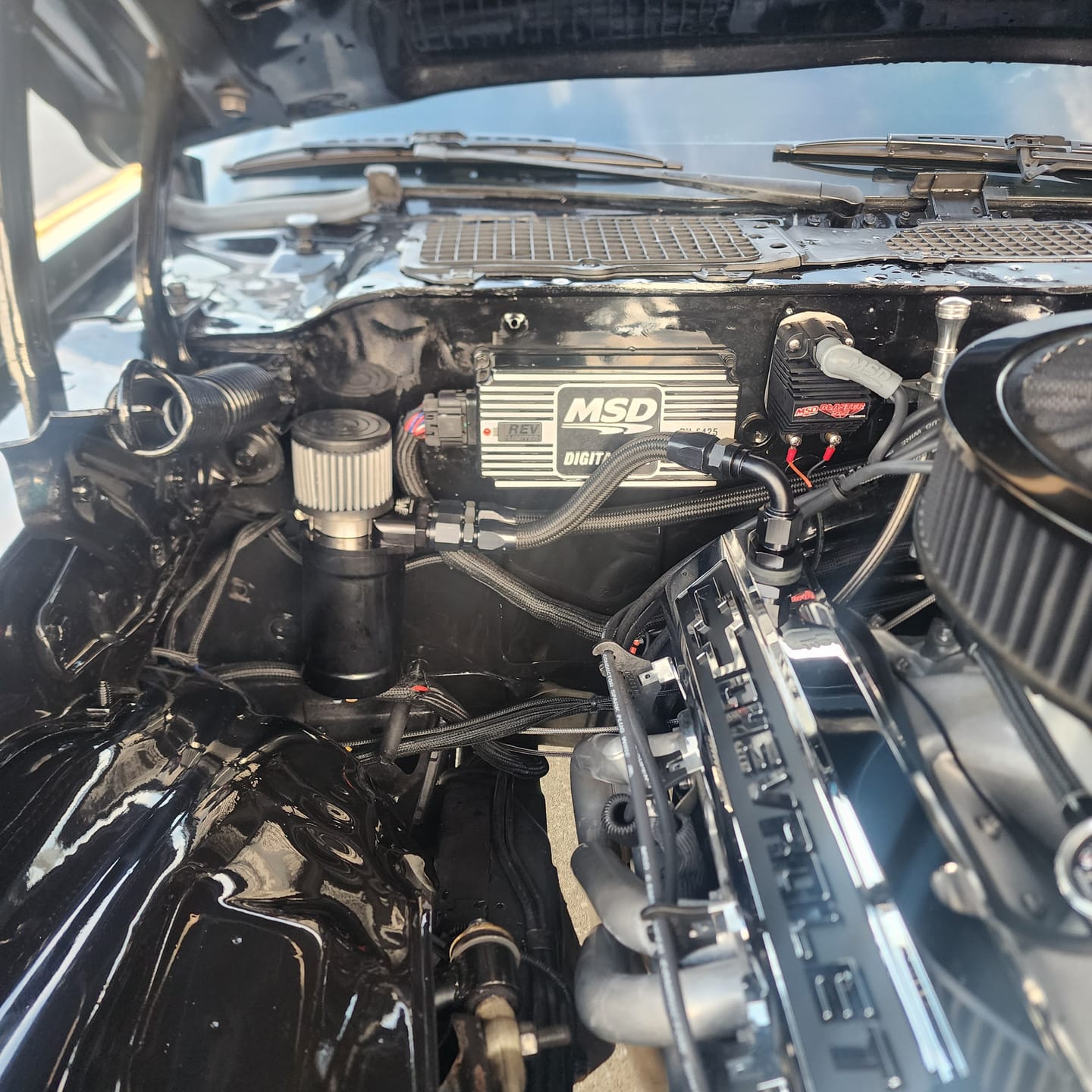 Customer photo review of Motion Raceworks Catch Can Kit for Billet Valve Covers 32-100MRW