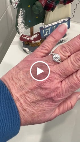 Customer video review of Halo Twisted Moissanite Crisscross Pave Engagement Ring