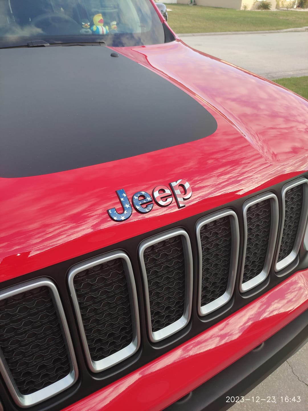 Customer photo review of JEEP Emblem Overlay Decals – American Flag Print | Fits Grand Cherokee, Cherokee, Compass, Renegade, Liberty & Patriot