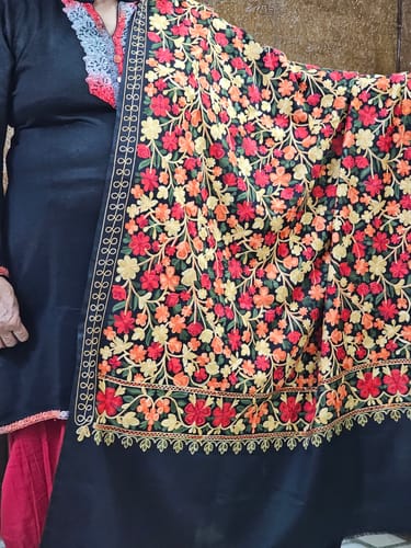 Customer photo review of Pashtush Womens Shawl, Aari Embroidery, Black