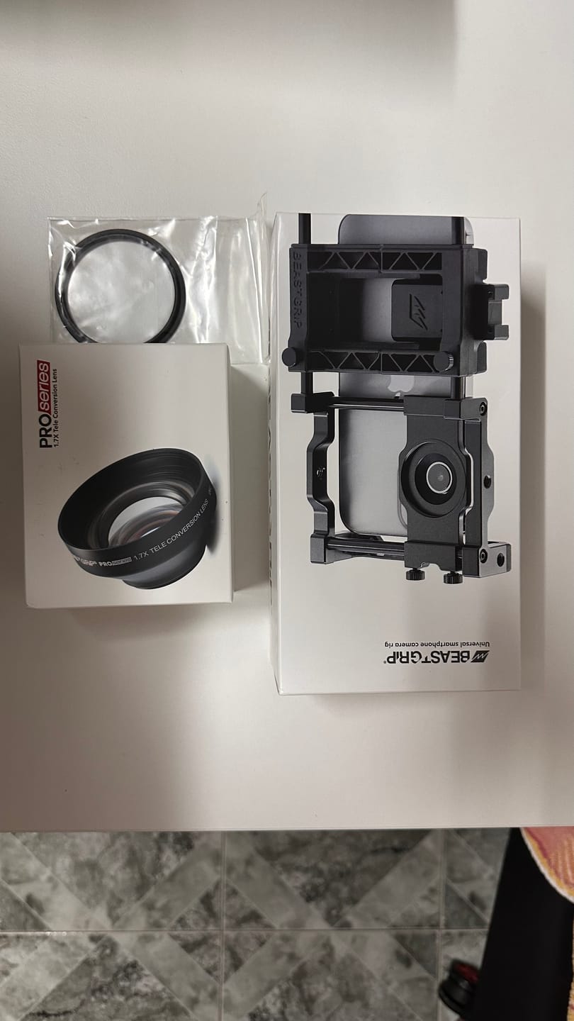 Customer photo review of Beastgrip Pro + 1.7X Telephoto Lens Bundle
