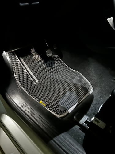 Customer photo review of Dywaniki samochodowe na zamówienie - Przód i tył