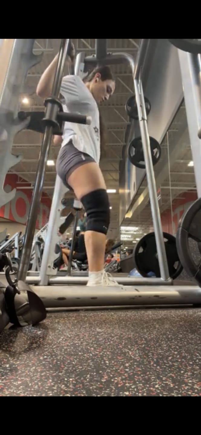 Customer photo review of 914 Knee Sleeves