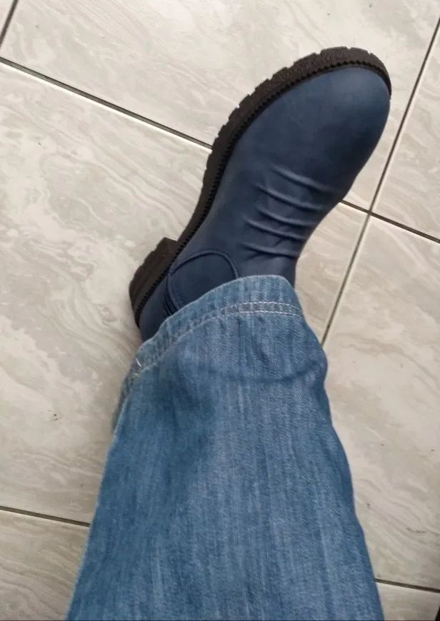 Customer photo review of Bottes mi-mollet en Daim