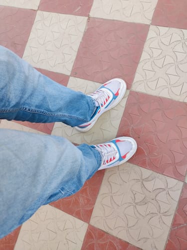 Customer photo review of KYGO White Red Sky Men's color block sneaker