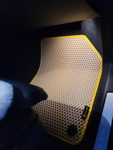 Customer photo review of Dywaniki samochodowe na zamówienie - Przód i tył