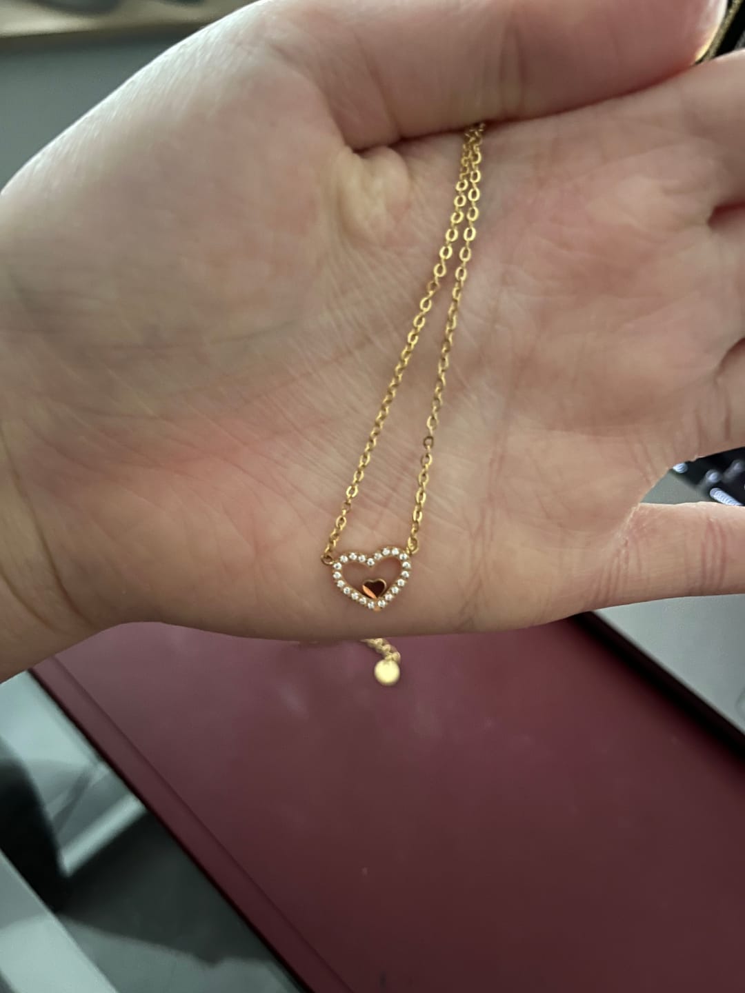 Customer photo review of Heart in Heart Kette | 18K vergoldet