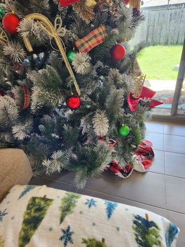 Customer photo review of Tartan Faux Fur Waterproof Splash Blanket™