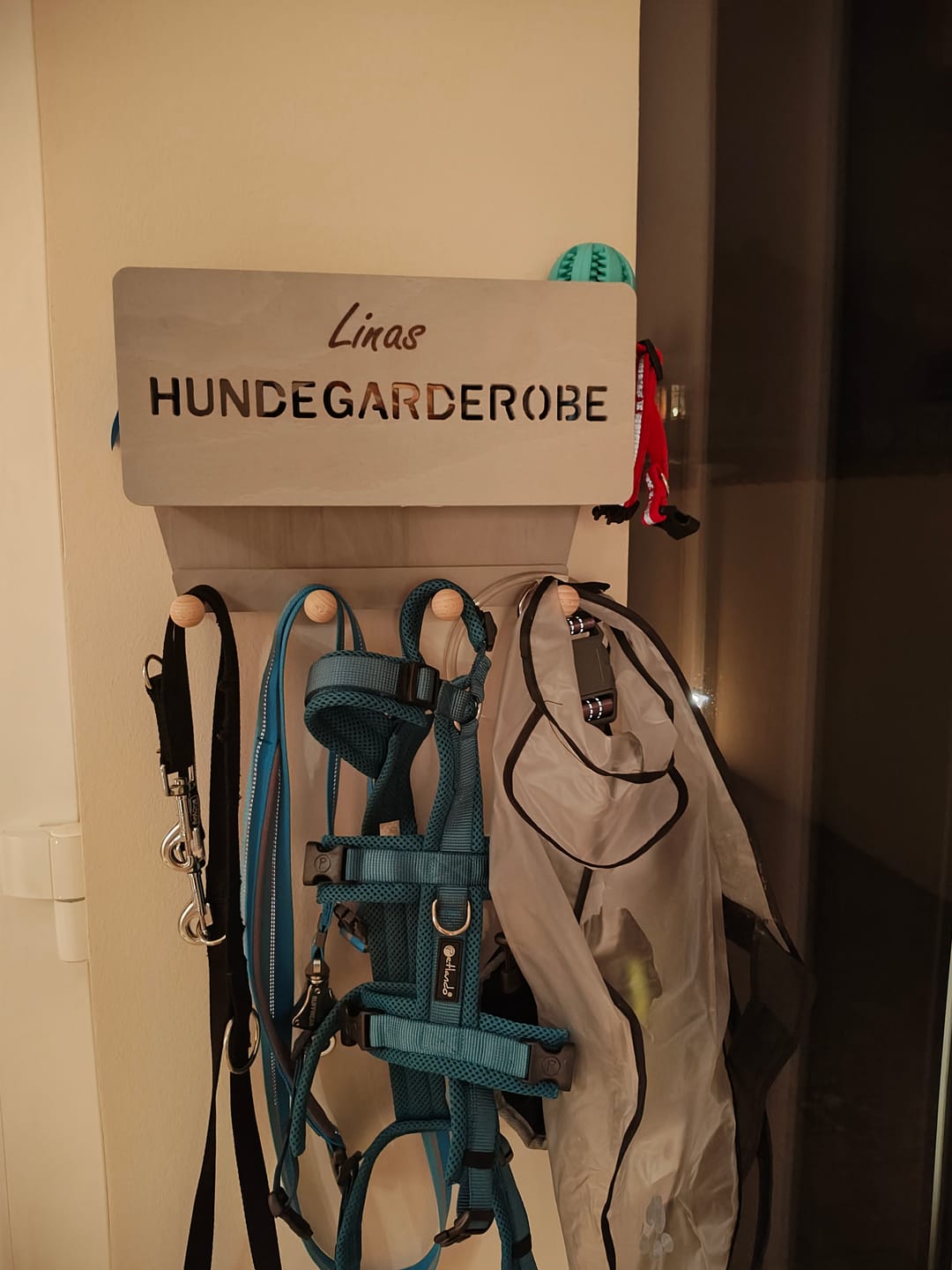 Customer photo review of PERSONALISIERUNG: Hundegarderobe Classic