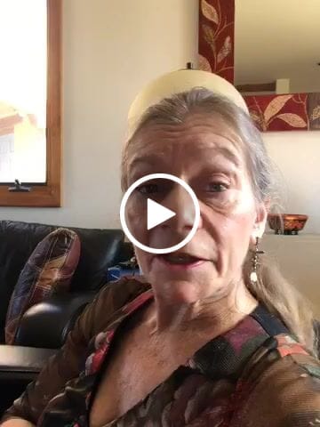 Customer video review of Mint Dark Hot Chocolate Flakes