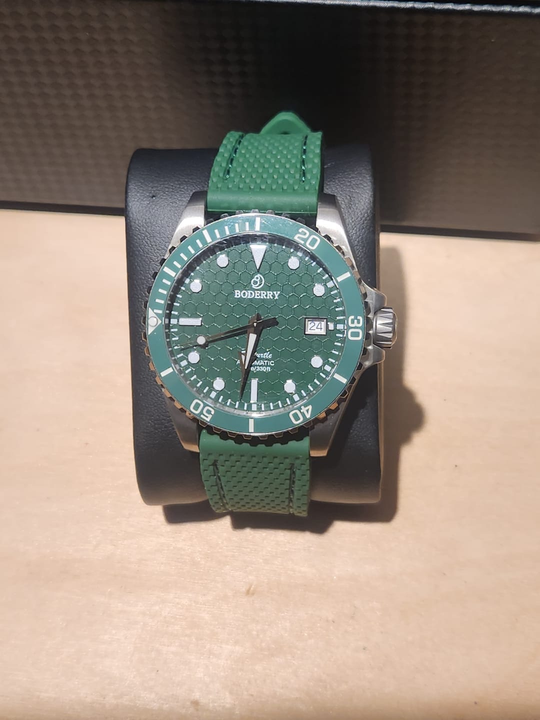Customer photo review of SEATURTLE.OCEAN(TITANIUM) - Automatic Titanium Diver Watch | Turtle Green