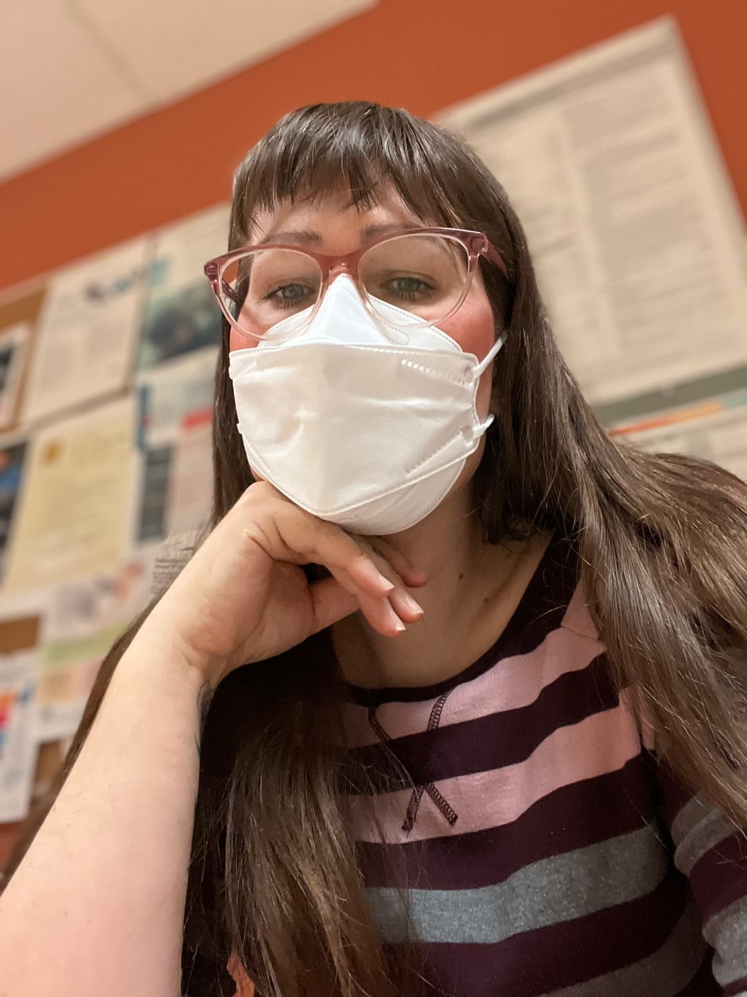 Customer photo review of Big & Tall (Large) KN95 Respirator Face Mask Individually Sealed (Extended Earloops)