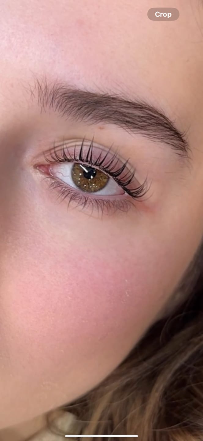 Customer photo review of Deluxe Lash & Brow Balm
