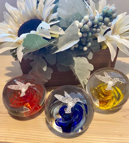 Customer photo review of Hummingbird Snowfall Orb with Cremation Ash