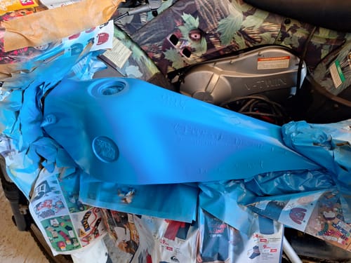 Customer photo review of Bombe de peinture Bleu Ciel - Bultaco (sherpa) / Yamaha IT - RAL 5015