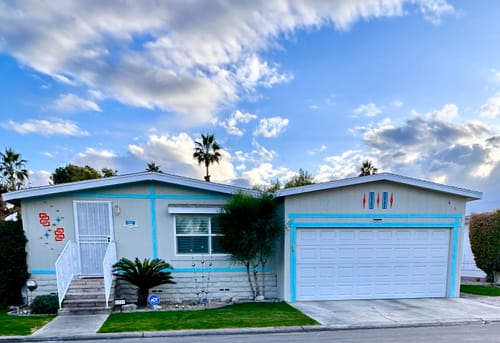 Customer photo review of Diamond & Suburban set- 5 Piece Set - Mid Century Modern Wall Decor