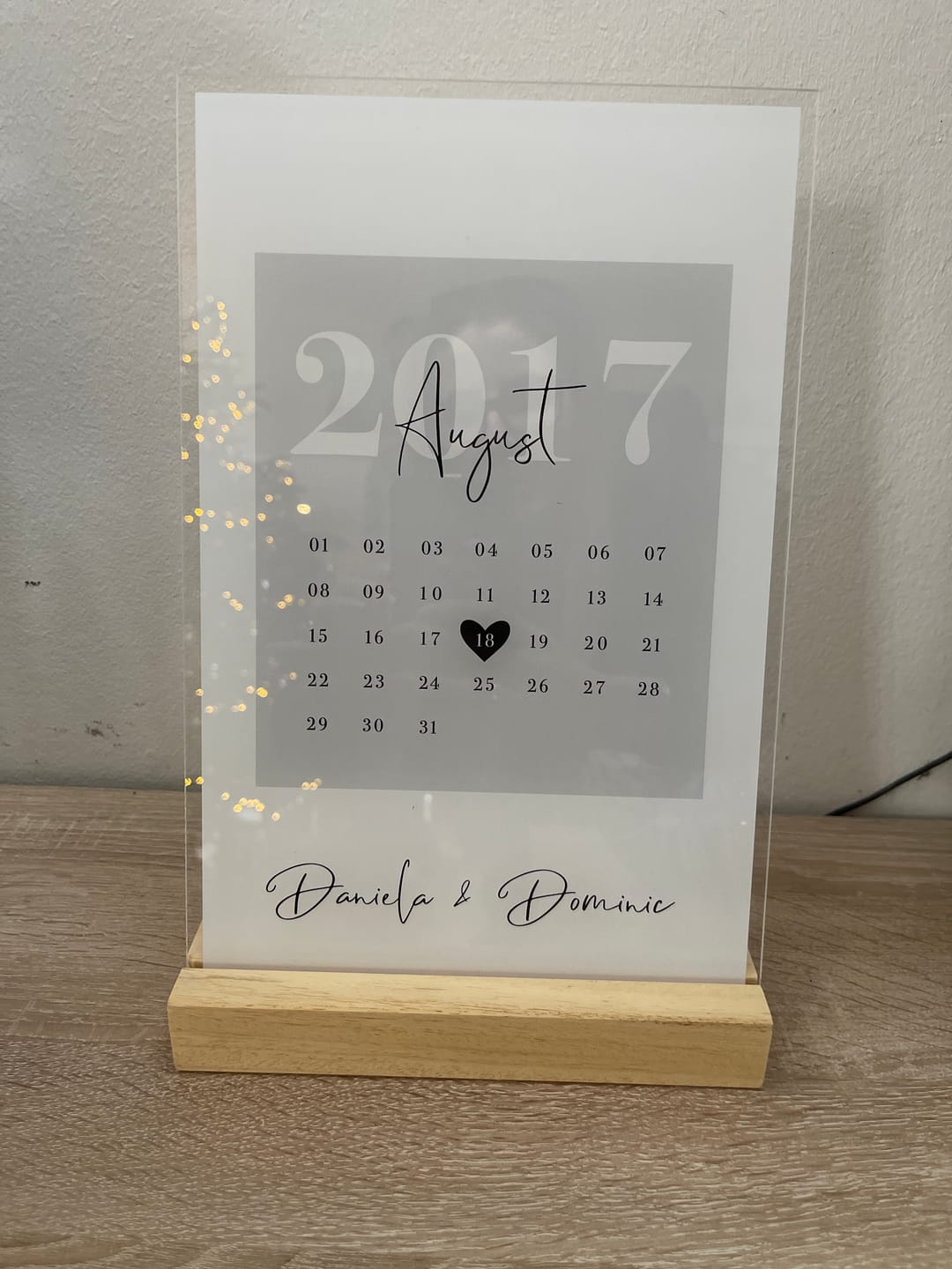 Customer photo review of Euer Love-Datum (Acryl-Glas)