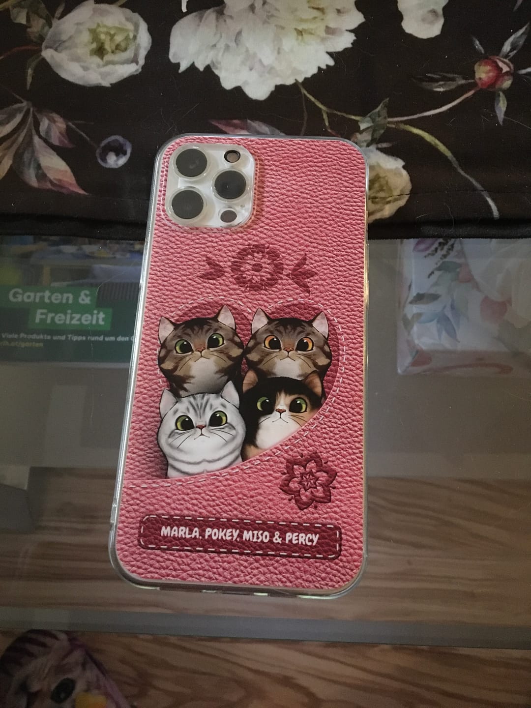 Customer photo review of Katzenherz Lederoptik  - Individuelle Handyhülle