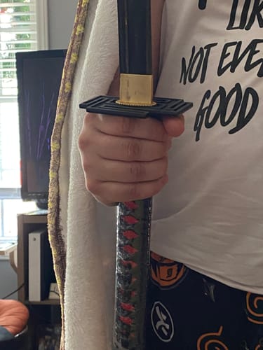 Customer photo review of Bleach Kurosaki Ichigo Bankai Tensa Zangetsu Katana Sword