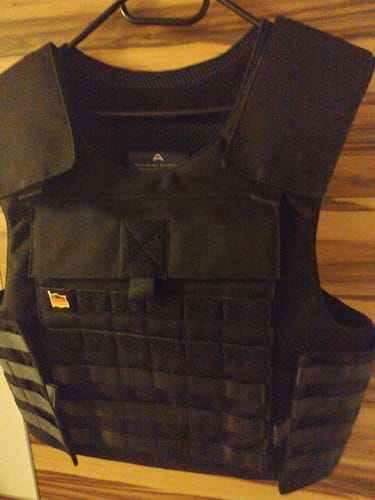 Customer photo review of SHIELD Germany Einsatzweste DELTA Tactical SK1  bis SK4