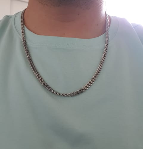 Reseña con foto de un cliente sobre Cadena Miami Cuban 5mm