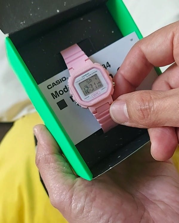 Customer photo review of Reloj Casio Vintage LA-20WH-4A1DF Rosado