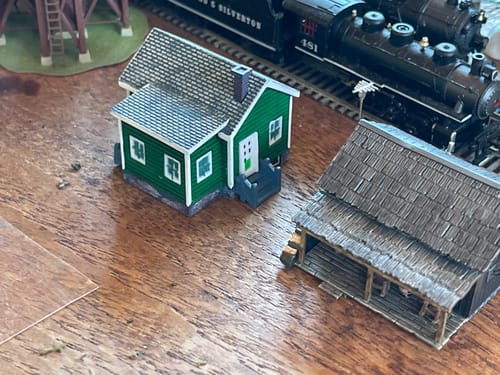 Customer photo review of Imex 6349 Country Cottage, N Scale