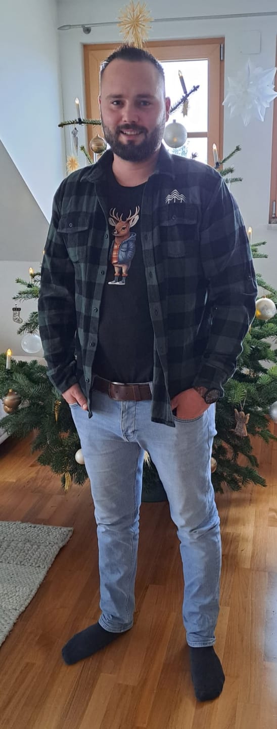 Customer photo review of HOLZBRÜDER® - Unisex Flanellhemd mit Stick