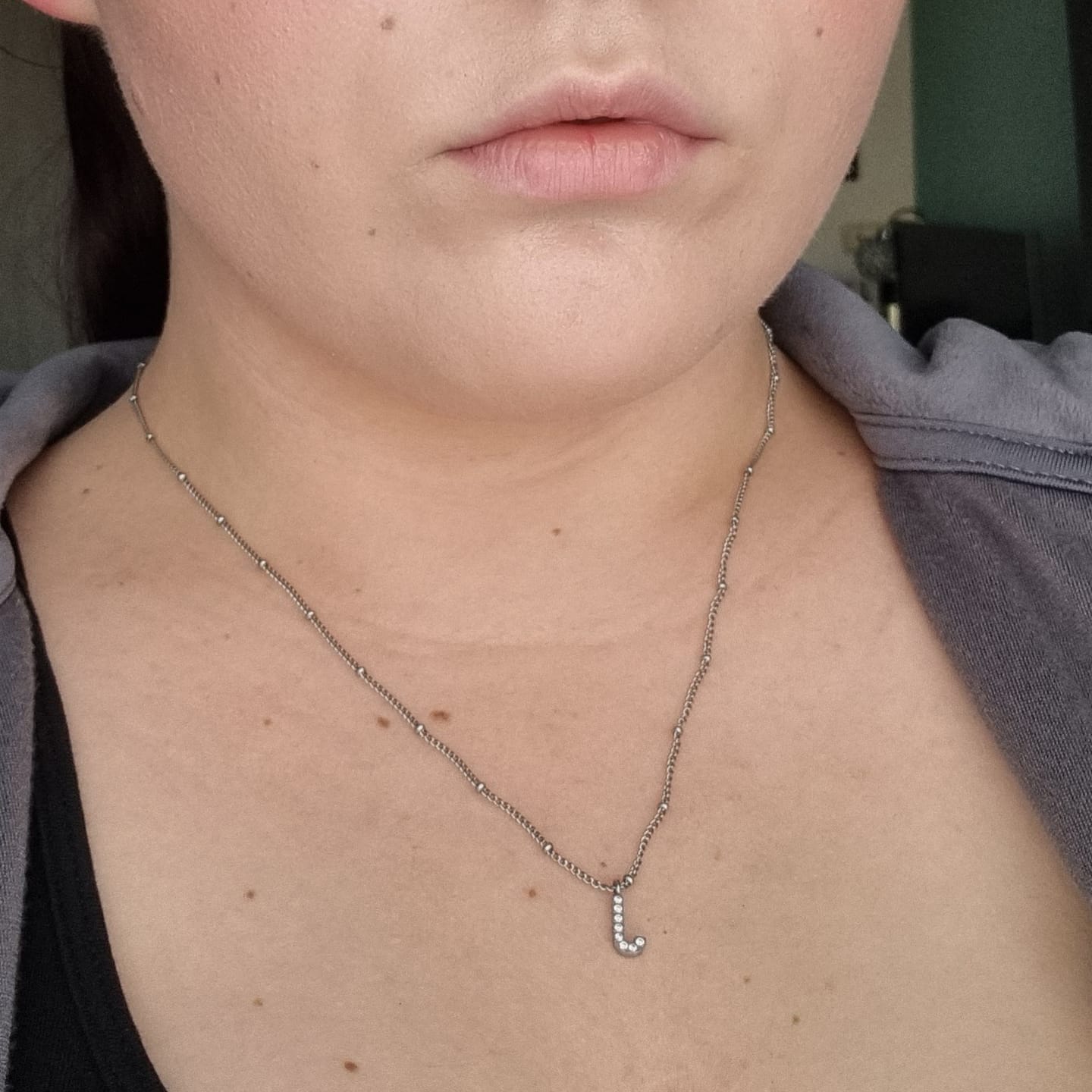 Customer photo review of Dots Letter Halskette | 18K vergoldet