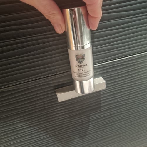 Customer photo review of Fiyi Serum Cream antiedad en Alta Concentración