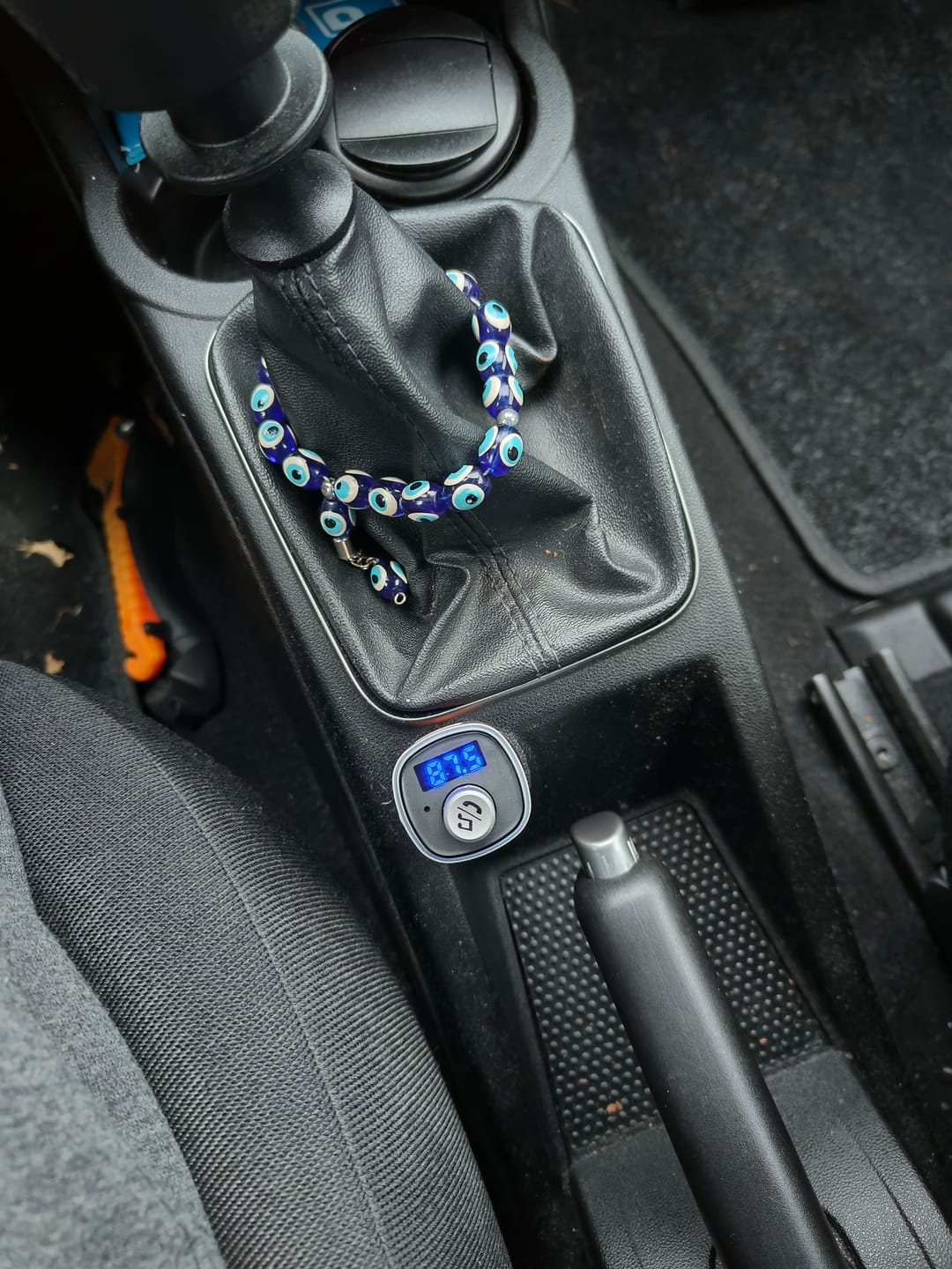 Customer photo review of Wegman Bluetooth FM Transmitter - Bluetooth carkit - Zilver