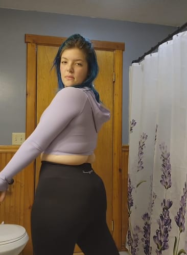 Customer photo review of Signature Seamless Leggings BLACK