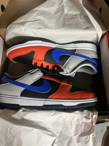 Customer photo review of Nike Dunk Low EMB 'NBA 75th Anniversary Knicks' Mens