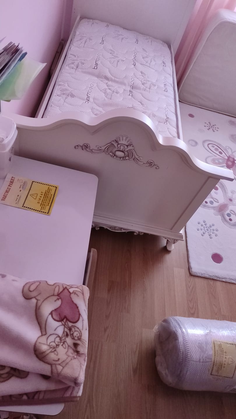 Customer photo review of Flora Economic