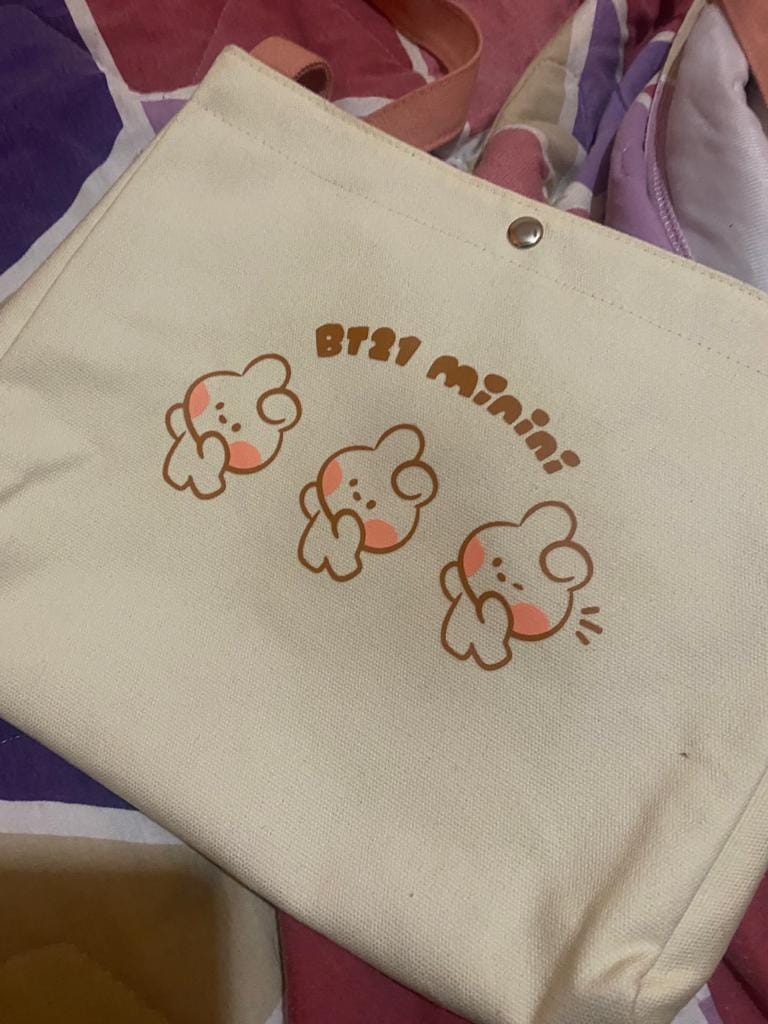 Customer photo review of BT21 MININI CANVAS BAG AND POUCH