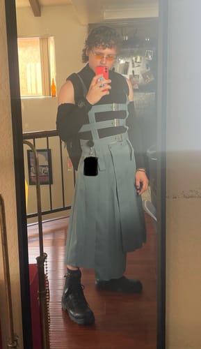 Customer photo review of Mens Metal Buckle Irregular Hem Overall Skirt SKUK15242