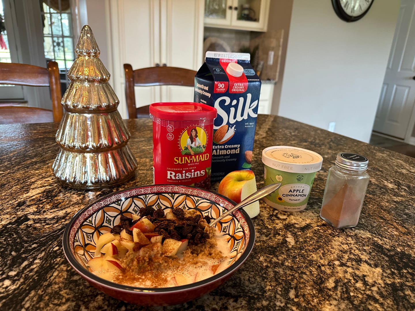 Customer photo review of Apple Cinnamon Oatmeal